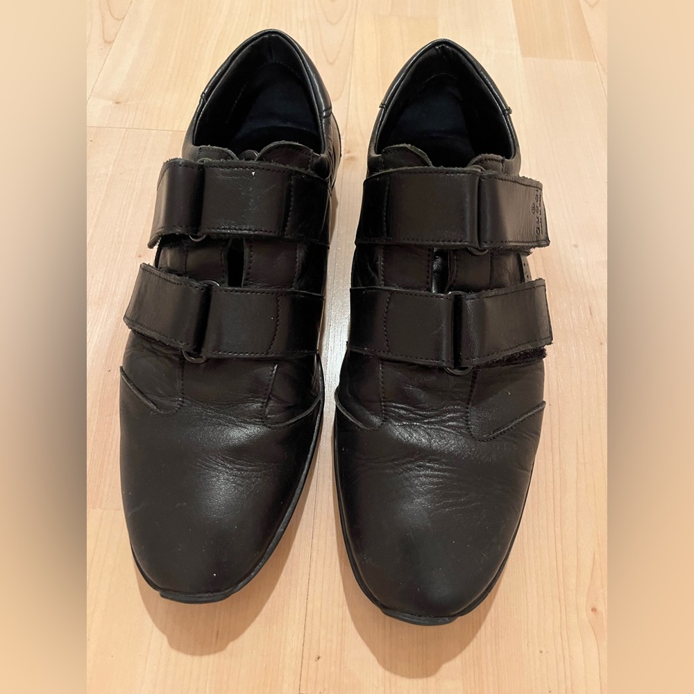 Gucci Black Leather Double-Strap Sneakers